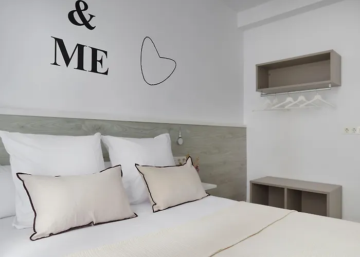 埃尔普托旅馆 招待所 *